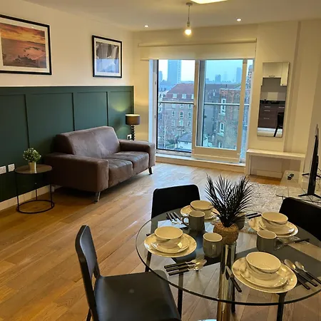 Newly Renovated & Modern 2-Br Close To Canary Wharf London Exterior photo