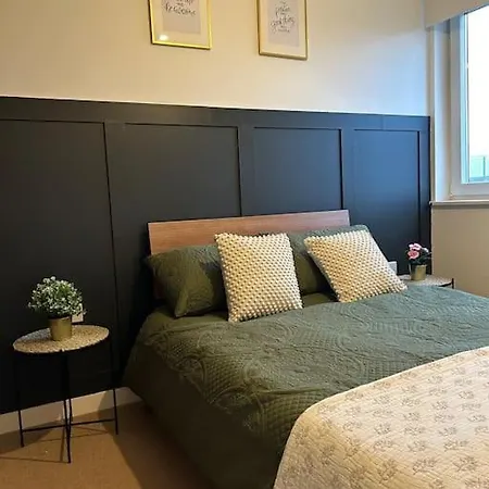 Newly Renovated & Modern 2-Br Close To Canary Wharf London Exterior photo