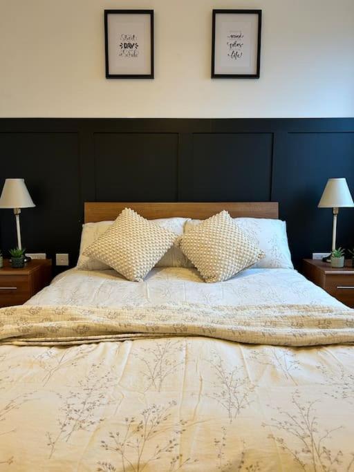 Appartamento Newly Renovated & Modern 2-br Close To Canary Wharf Londra